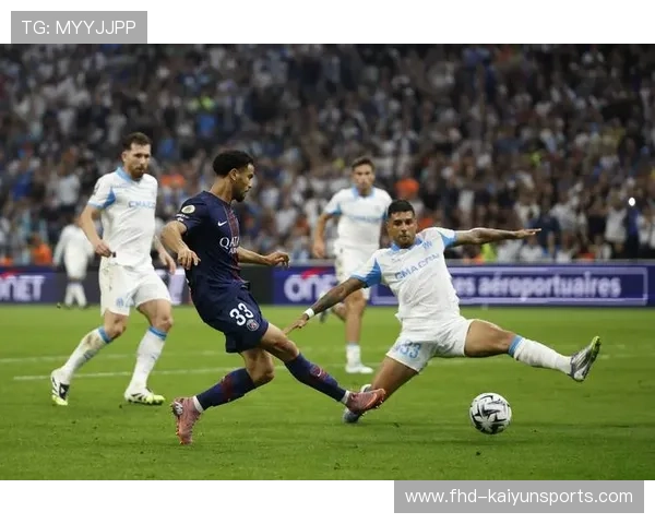 马赛vs图卢兹：格林伍德任意球中柱，错失扩大比分良机